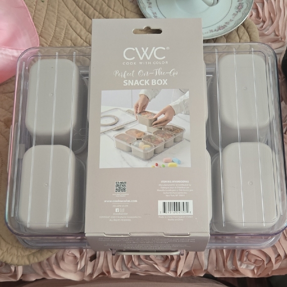 CWC Beige Snack Box with Compartments - Picture 2 of 3
